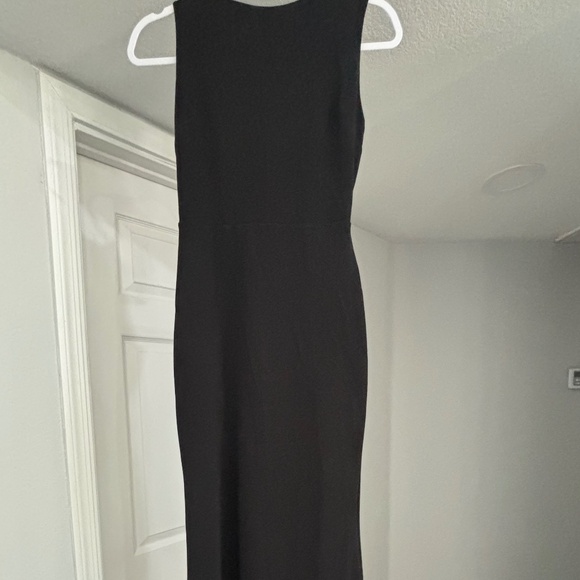 Gorgeous backless long dress with bow at back waist cascading to floor - Picture 5 of 5